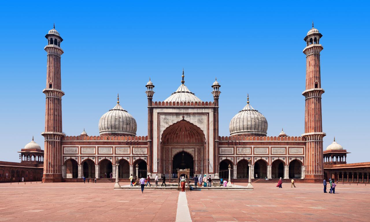 India_Delhi_Jama_Masjid_Sulla_scia_dei_Moghul_e_la_tigre