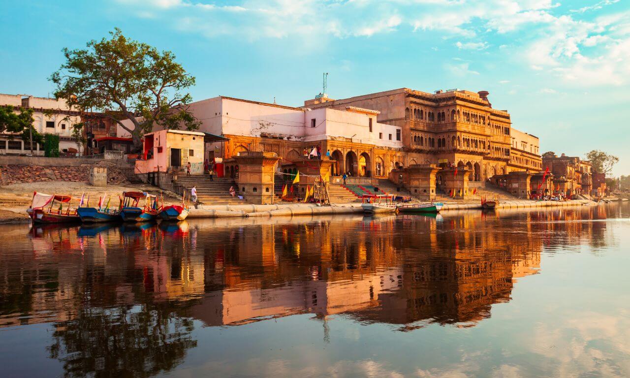 India_Vrindavan_Tempio_Krishna_India spirituale