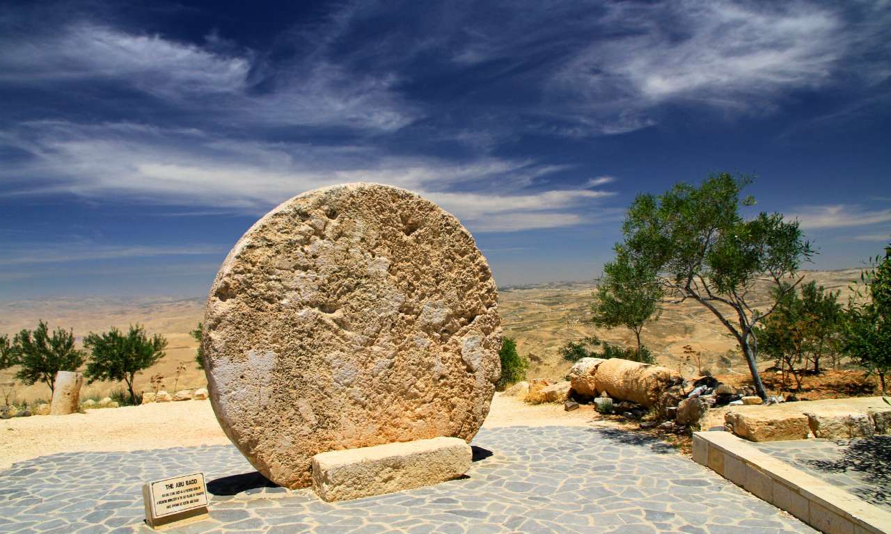 CAROSELLO_GIORDANIA_VOCI_DEL_TEMPO_MONTE_NEBO_ABU_BADD_TOUR_IN_EVIDENZA