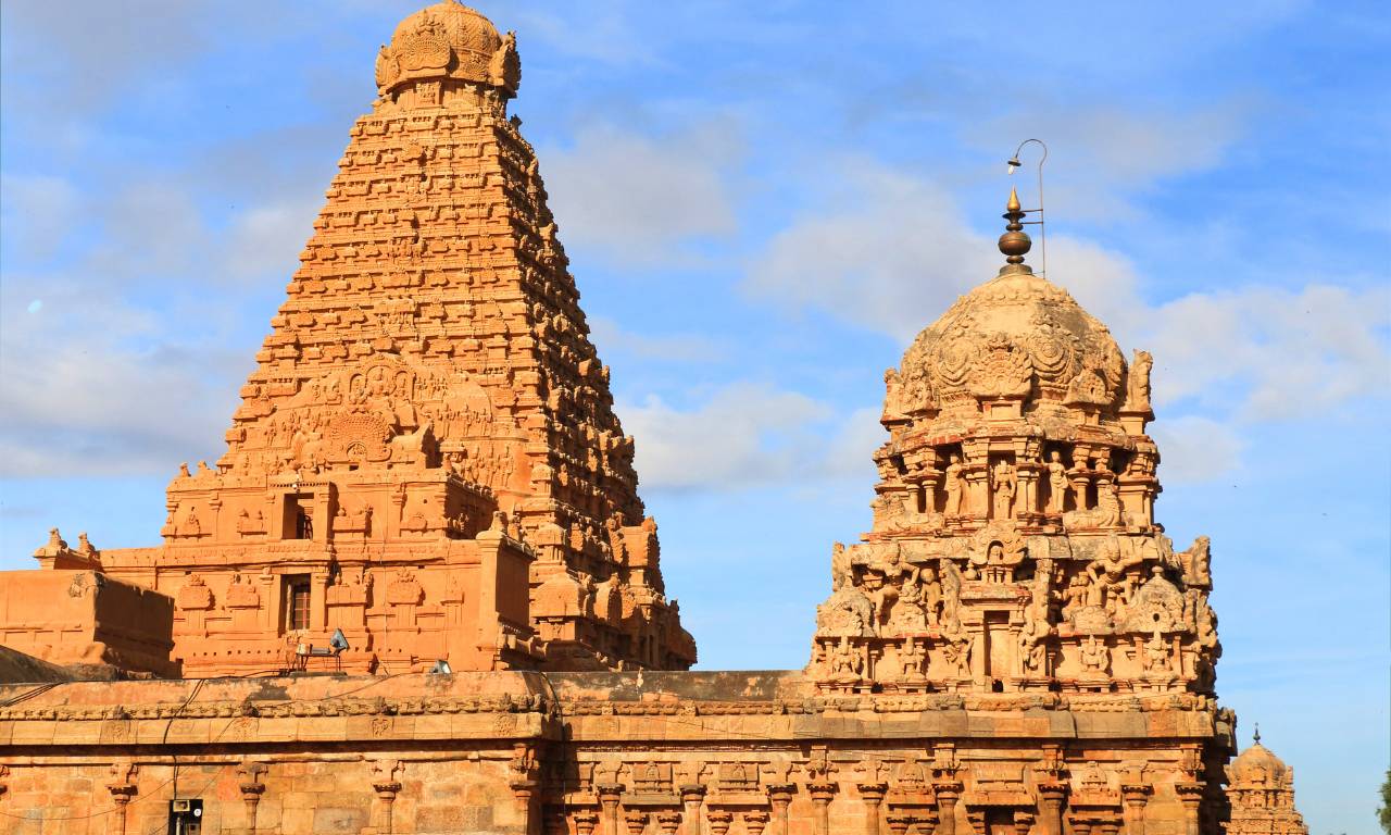 India_Colori_del_Sud_Trichy_ Rajarajeshvara_Temple_carosello