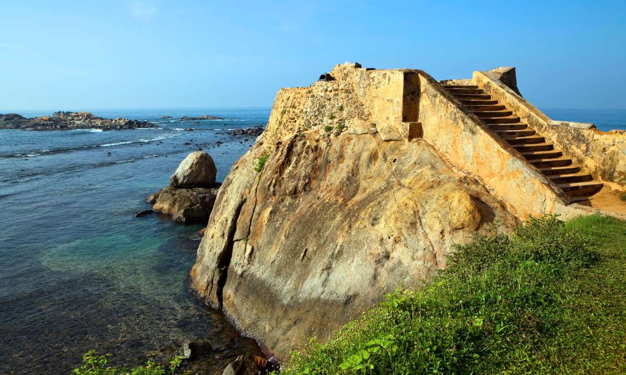 Sri Lanka_Strade_nel_verde_Galle_View_carosello