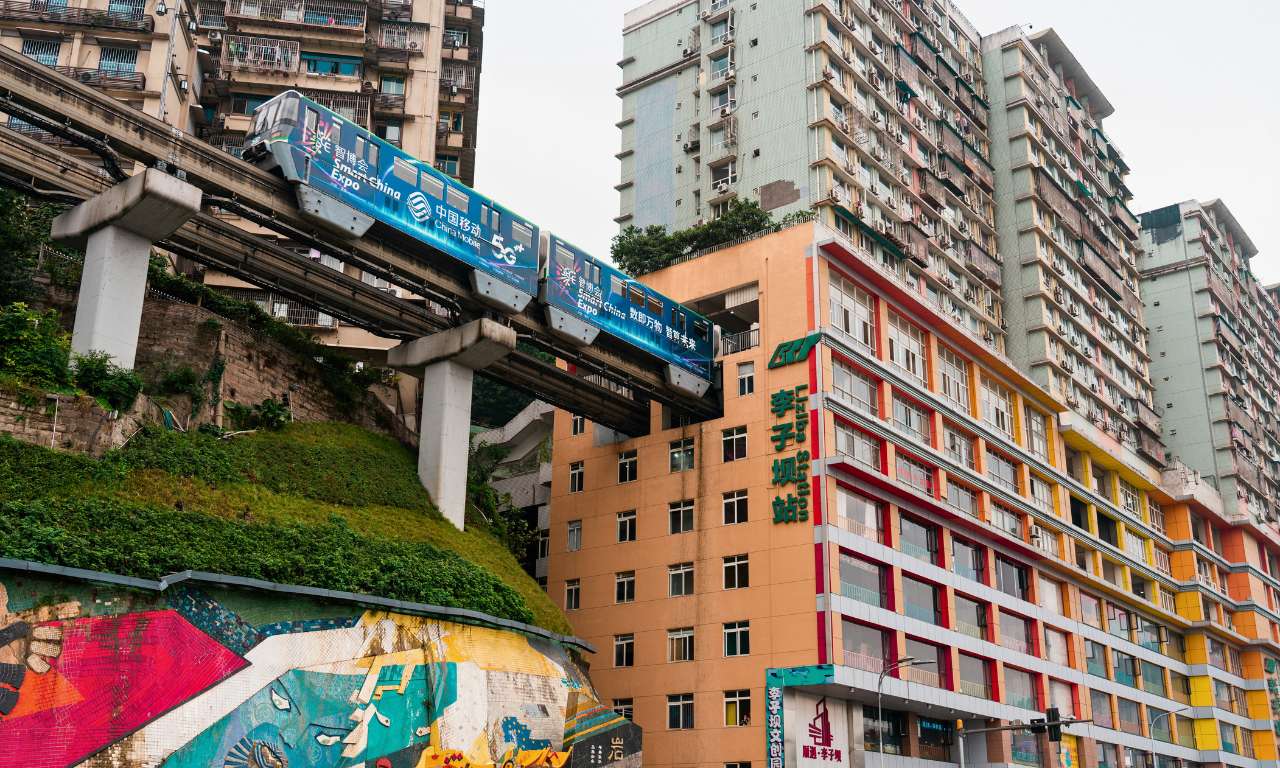 Cina_Fuori_rotta_Chongqing_Treno_carosello