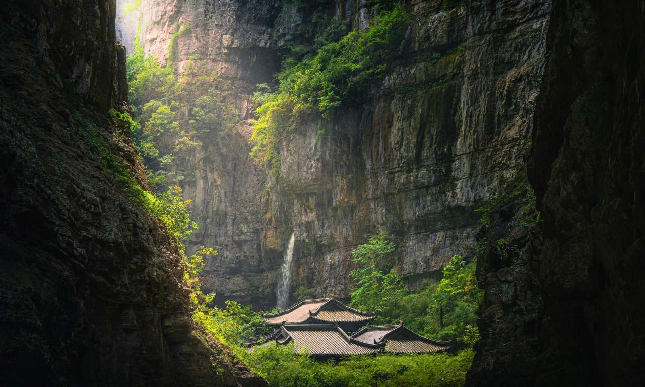 Cina_Fuori_rotta_Wulong_Paesaggio_carosello