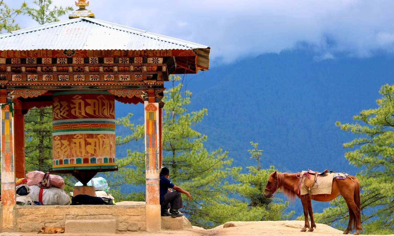 India_Bhutan_Sotto_lo_stesso_cielo_Bhutan_carosello